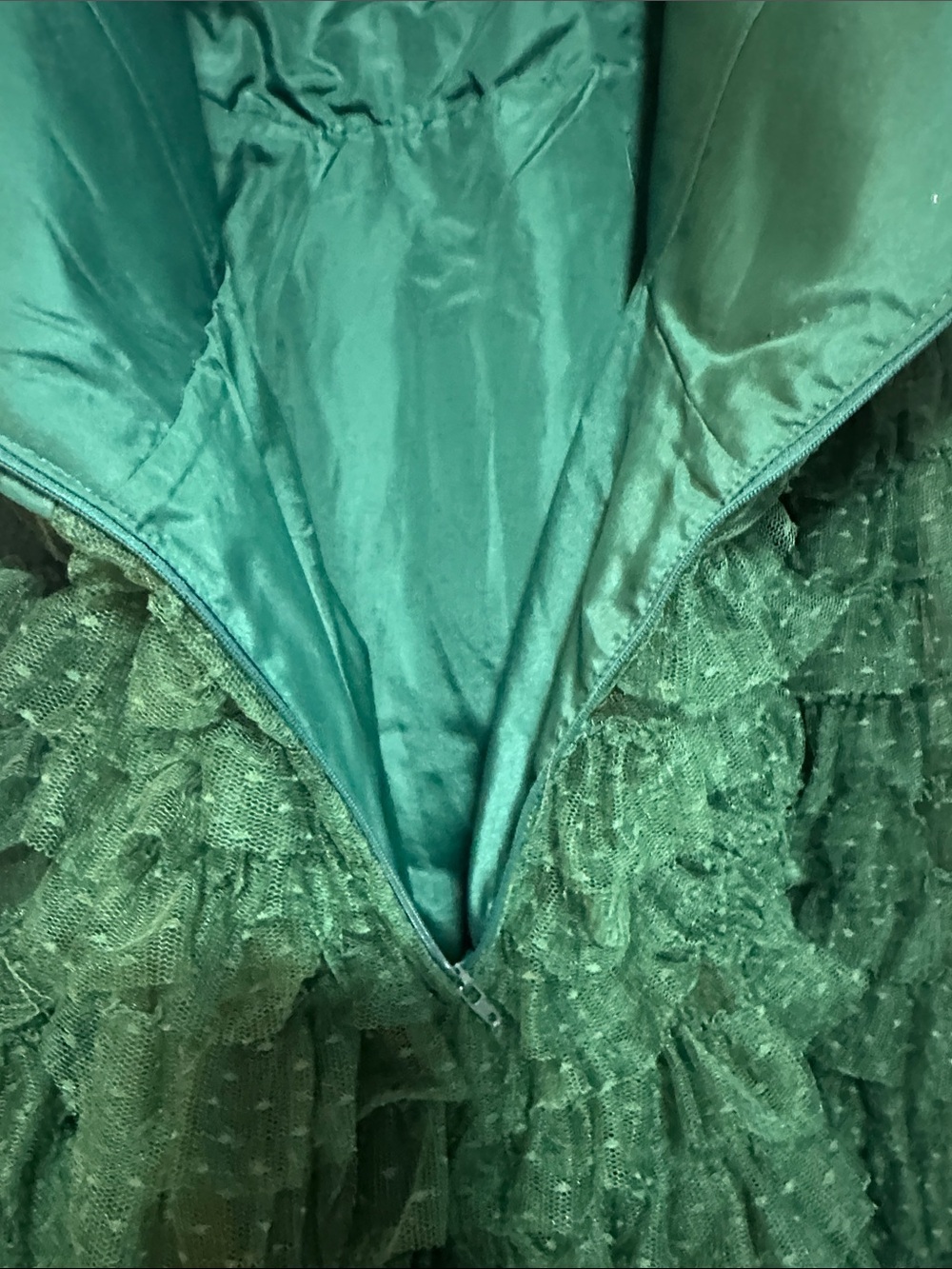 Emerald Green Ruffled Halter Tulle Party Dress - Picture 17 of 17